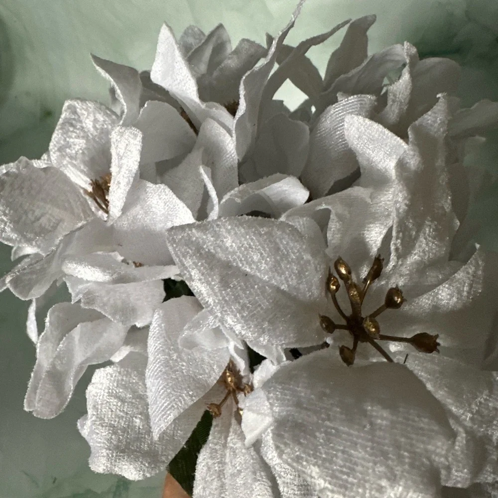 White Glitter Poinsettia Bouquet – Christmas Artificial Floral Arrangement NWT